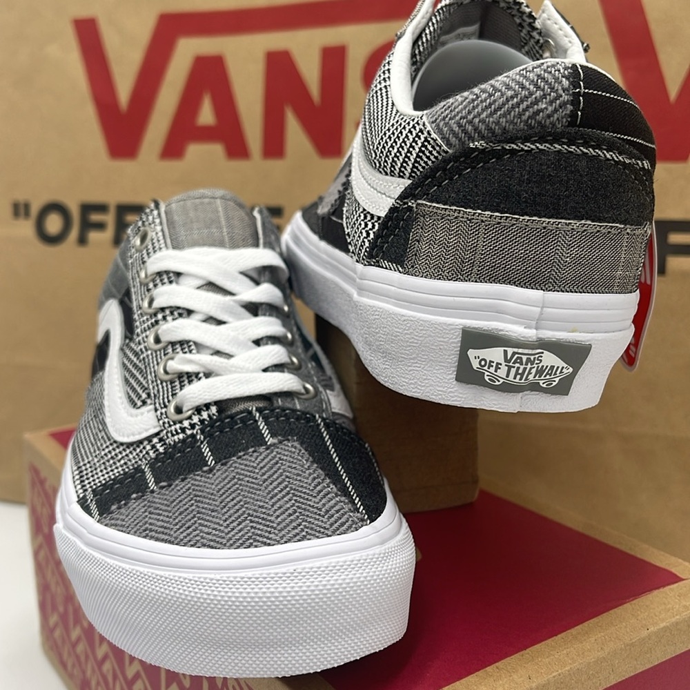 Vans WMNS Black and Gray Sneakers Old Skool Patchwork 
Conference Call Suiting - Picture 8 of 16
